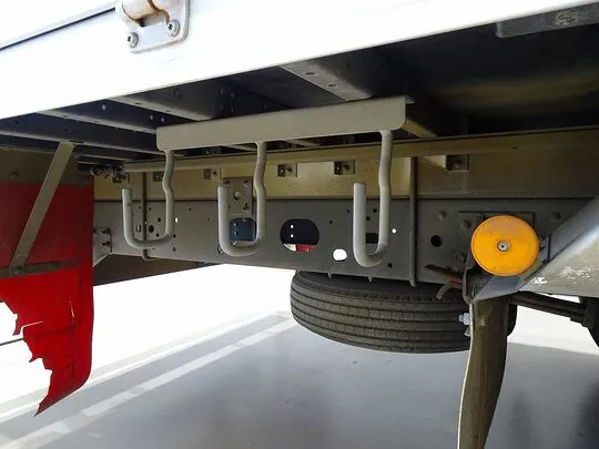 フォワード 3.05t ワイドベッドレス アルミウイング 210ps