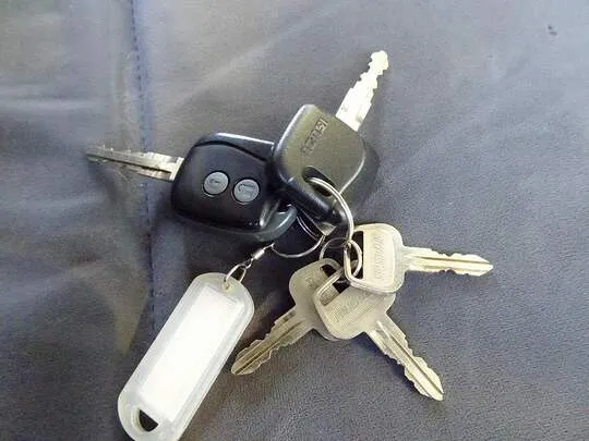 フォワード 3.05t ワイドベッドレス アルミウイング 210ps