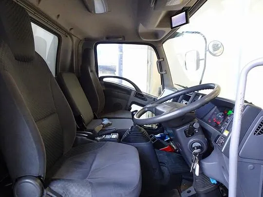 フォワード 3.05t ワイドベッドレス アルミウイング 210ps