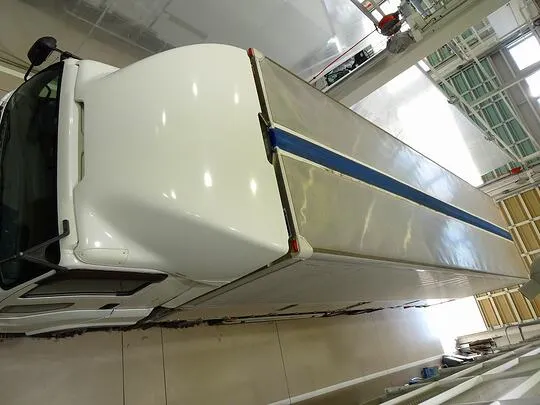 ギガ 13.5t 4軸 アルミウイング リアエアサス 380ps