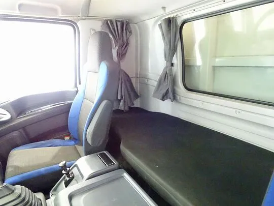 ギガ 13.5t 4軸 アルミウイング リアエアサス 380ps