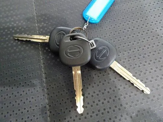 デュトロ 3t FJL 標準ロング タダノ4段クレーン付