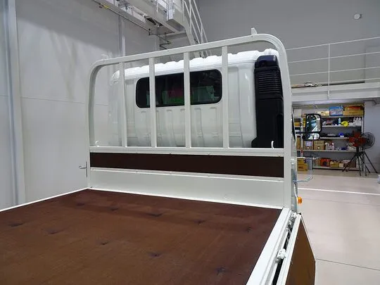 デュトロ 3.5t FJL ワイドロング 2段折れ式垂直P/G付 未使用車