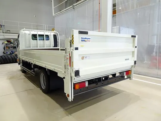 デュトロ 3.5t FJL ワイドロング 2段折れ式垂直P/G付 未使用車