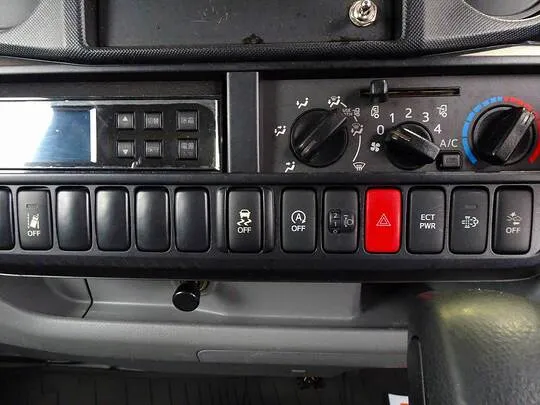 デュトロ 2t FJL 標準 低温冷凍車 総重量5t未満