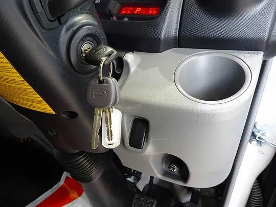 デュトロ 2t FJL 標準 低温冷凍車 総重量5t未満