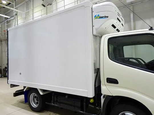 デュトロ 2t FJL 標準 低温冷凍車 総重量5t未満