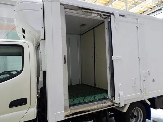 デュトロ 2t FJL 標準 低温冷凍車 総重量5t未満
