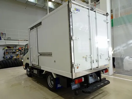 デュトロ 2t FJL 標準 低温冷凍車 総重量5t未満