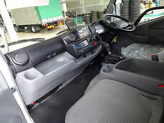 デュトロ 2t FJL 標準 低温冷凍車 総重量5t未満