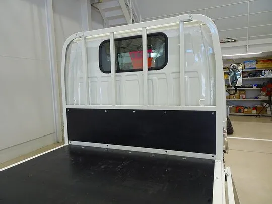 エルフ 1.55t 4WD FFL Wタイヤ 平ボデー 未使用車