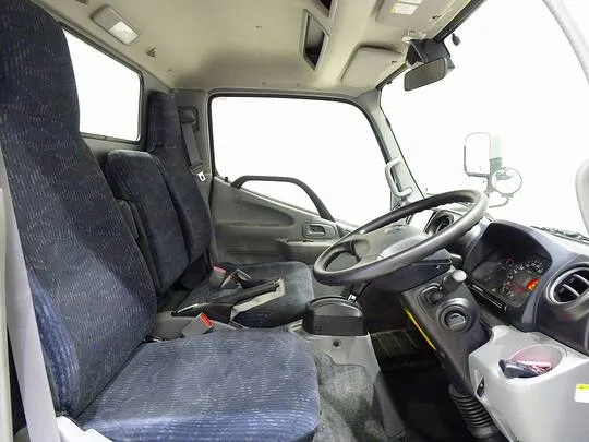 ダイナ 2t FJL 標準セミロング 平ボデー 総重量5t未満