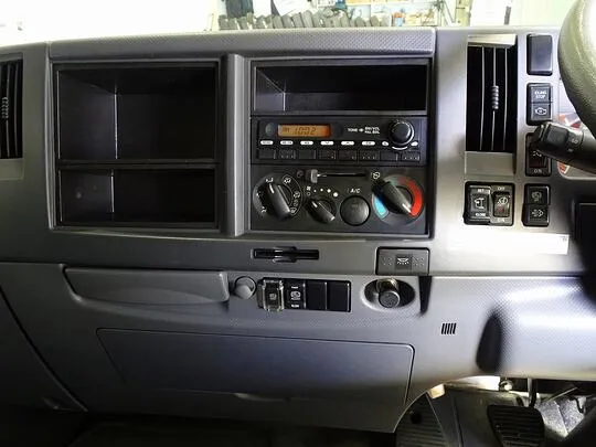 フォワード 2.95t ワイドベッドレス アルミウイング 210ps