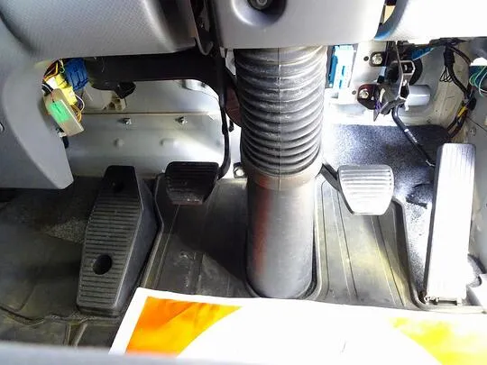 フォワード 2.95t ワイドベッドレス アルミウイング 210ps