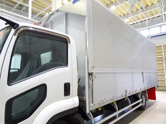 フォワード 2.95t ワイドベッドレス アルミウイング 210ps