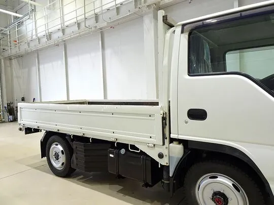 エルフ 1.5t 4WD FFL Sタイヤ 平ボデー