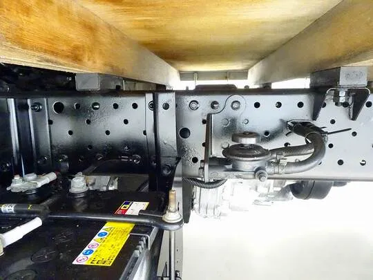 エルフ 1.5t 4WD FFL Sタイヤ 平ボデー