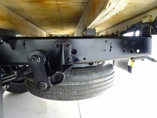 エルフ 1.5t 4WD FFL Sタイヤ 平ボデー