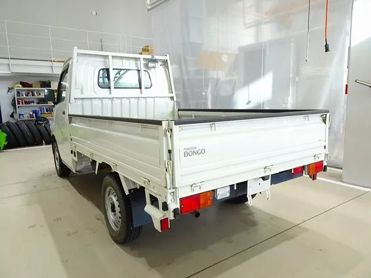 ボンゴトラック STD 0.75t 4ＷＤ Sタイヤ 平ボデー ガソリン