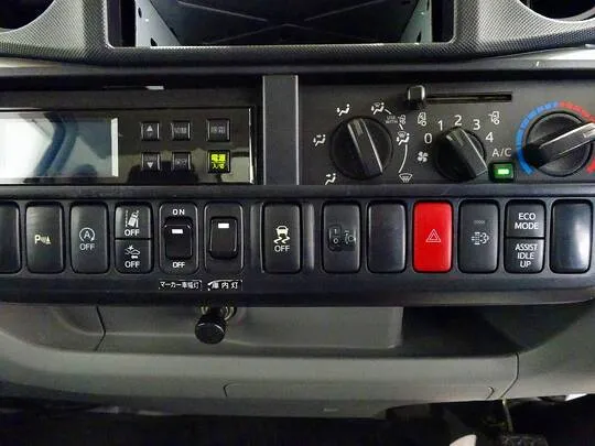 デュトロ 2.95t FJL 標準ロング 中温冷凍車