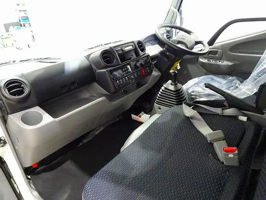 デュトロ 2.95t FJL 標準ロング 中温冷凍車