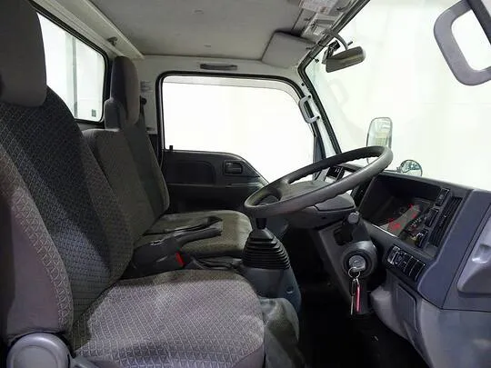 エルフ 2t 4WD FFL 標準 平ボデー 総重量5t未満