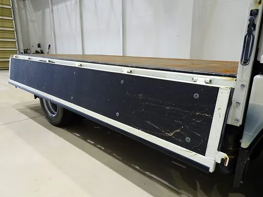 エルフ 2t FFL 標準 平ボデー 総重量5t未満