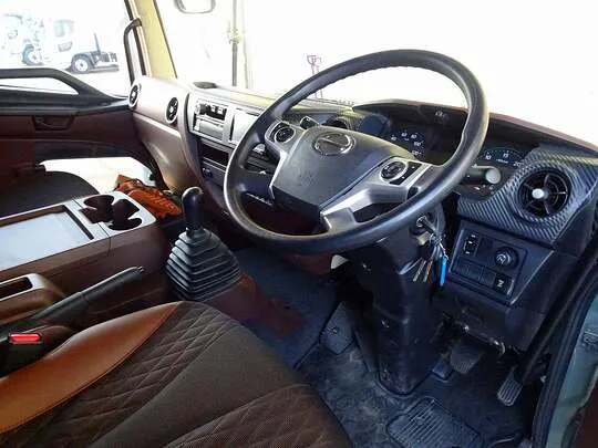 レンジャー 4.2t 増トン 標準ベッド付 アルミブロック タダノ4段クレーン付 240ps