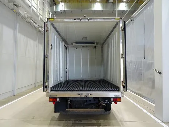 ダイナ 1.35t FJL Wタイヤ 中温冷凍車