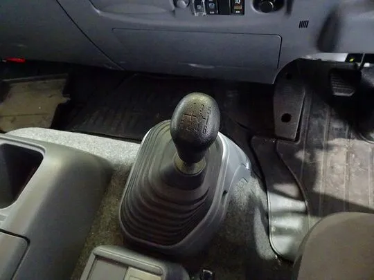 フォワード 2.9t ワイドベッド付 アルミウイング 210ps