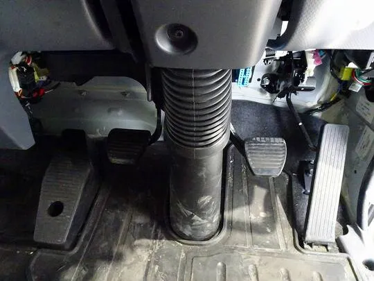 フォワード 2.9t ワイドベッド付 アルミウイング 210ps