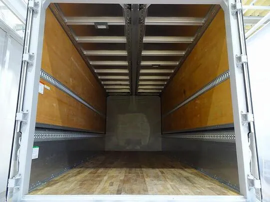 フォワード 2.9t ワイドベッド付 アルミウイング 210ps