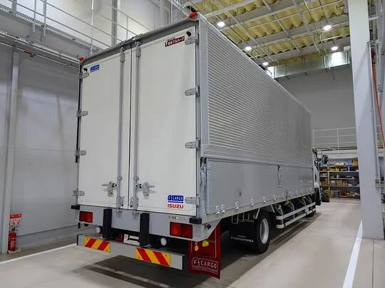 フォワード 2.9t ワイドベッド付 アルミウイング 210ps