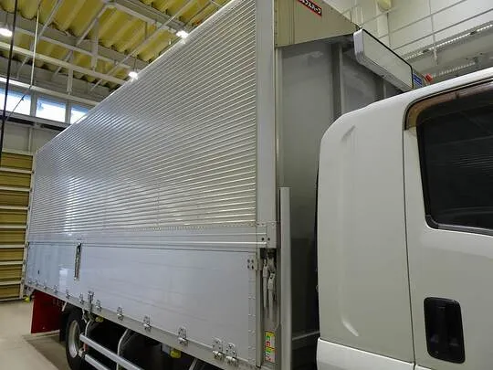 フォワード 2.9t ワイドベッド付 アルミウイング 210ps