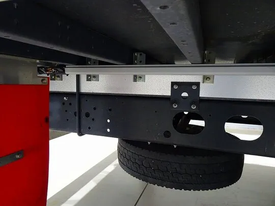 フォワード 2.9t ワイドベッド付 アルミウイング 210ps