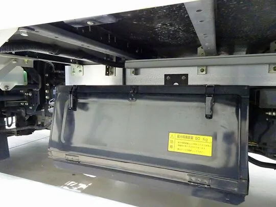 フォワード 2.9t ワイドベッド付 アルミウイング 210ps