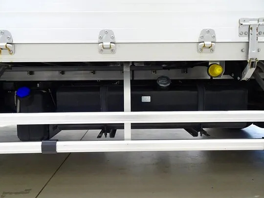 フォワード 2.9t ワイドベッド付 アルミウイング 210ps