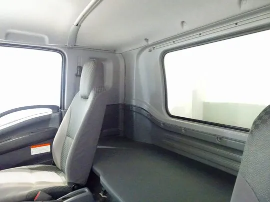 フォワード 2.9t ワイドベッド付 アルミウイング 210ps