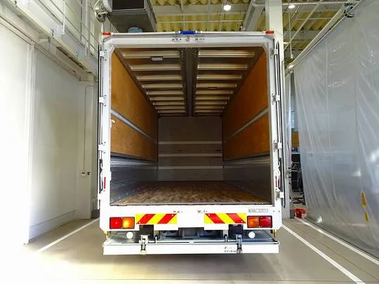 フォワード 2.25t ワイドベッド付 アルミウイング 格納ゲート付 リアエアサス 210ps