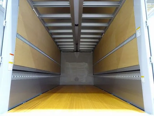 レンジャー 2.2t ワイドベッド付 アルミウイング 格納ゲート付 リアエアサス 未使用車 240ps