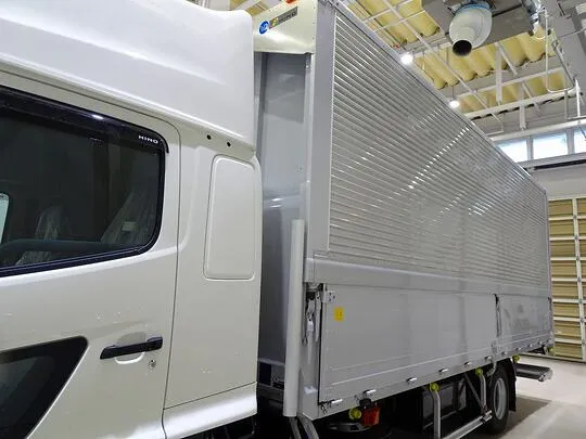 レンジャー 2.2t ワイドベッド付 アルミウイング 格納ゲート付 リアエアサス 未使用車 240ps