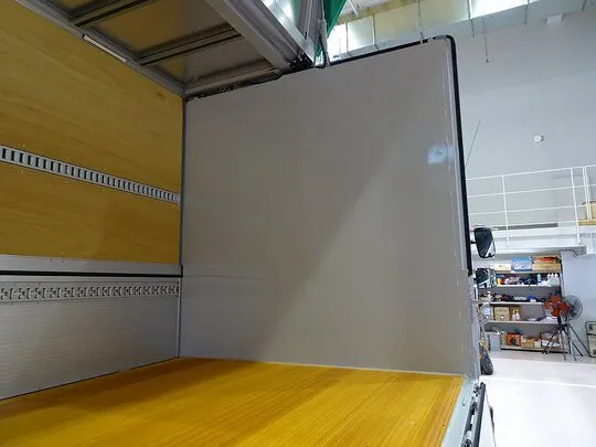 レンジャー 2.2t ワイドベッド付 アルミウイング 格納ゲート付 リアエアサス 未使用車 240ps