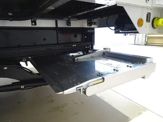 レンジャー 2.2t ワイドベッド付 アルミウイング 格納ゲート付 リアエアサス 未使用車 240ps