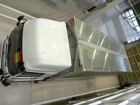 レンジャー 2.2t ワイドベッド付 アルミウイング 格納ゲート付 リアエアサス 未使用車 240ps