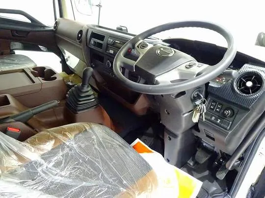 レンジャー 2.2t ワイドベッド付 アルミウイング 格納ゲート付 リアエアサス 未使用車 240ps