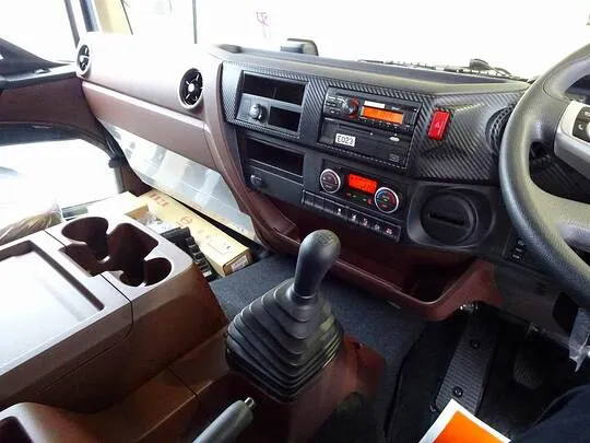 レンジャー 2.2t ワイドベッド付 アルミウイング 格納ゲート付 リアエアサス 未使用車 240ps