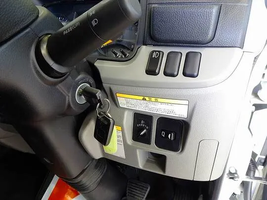 キャンター 1.45t 4WD 全低床 Wタイヤ Wキャブ