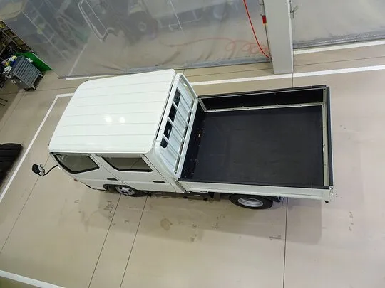 キャンター 1.45t 4WD 全低床 Wタイヤ Wキャブ