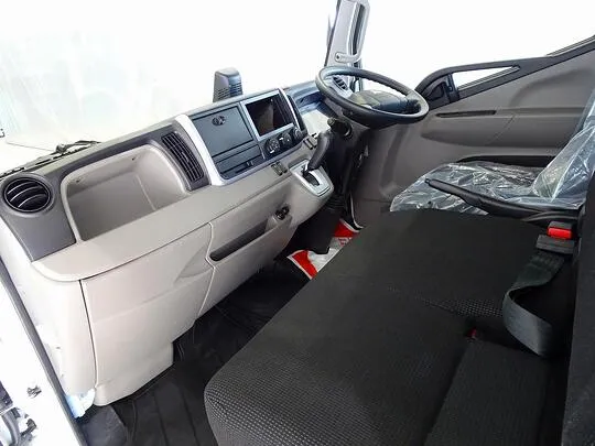 キャンター 1.45t 4WD 全低床 Wタイヤ Wキャブ