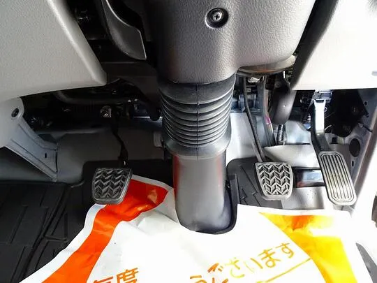 ダイナ 2t FJL 標準セミロング アルミバン 総重量5t未満